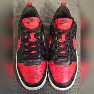 Nike Men's Black and Red Sneakers